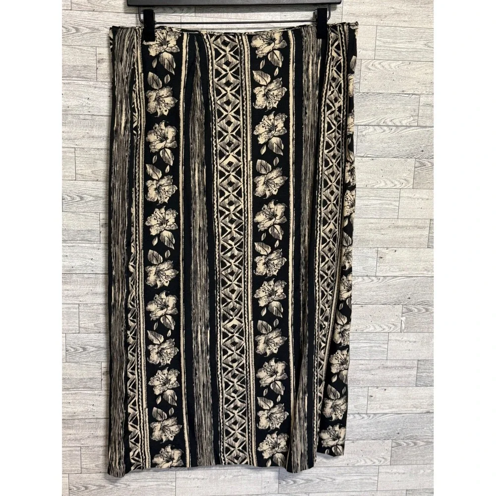 Abria Vintage Floral Geometric Striped Midi Skirt Black Cream Made in Canada 16